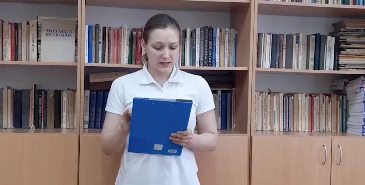 Старшеклассники Ростовской области продолжают читать вслух